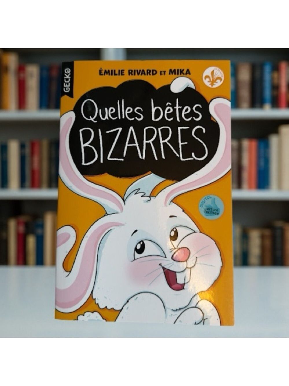 3📚/$25 Quelles Bêtes Bizarres Book - Orange and White